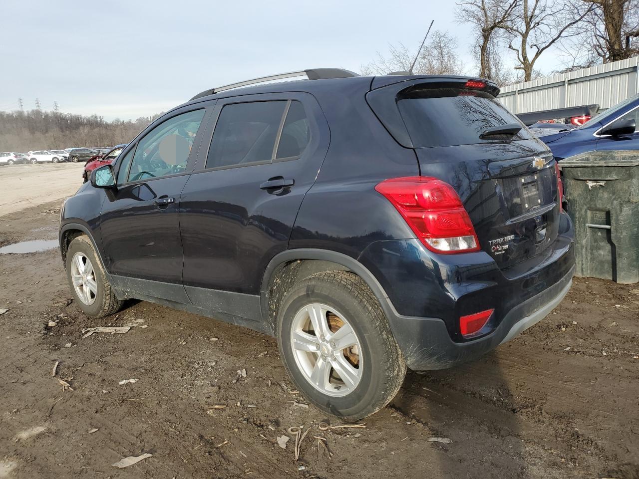 2021 CHEVROLET TRAX 1LT - Фото 2