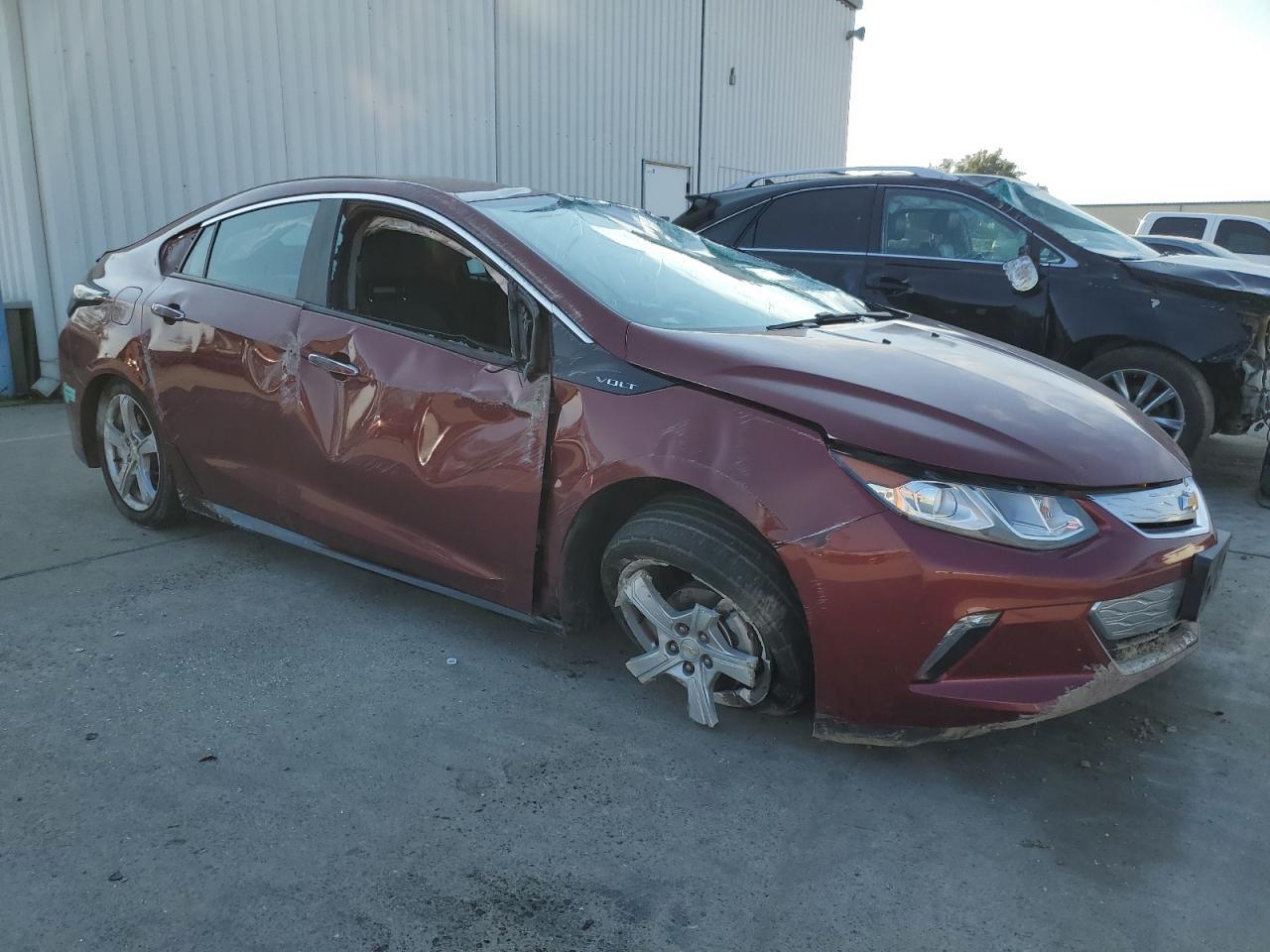 2017 CHEVROLET VOLT LT - Image 4