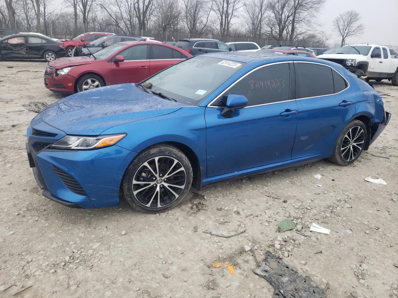 2020 TOYOTA CAMRY SE