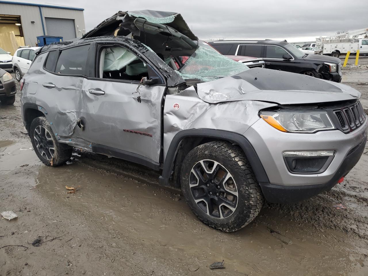 2019 JEEP COMPASS TR - Фото 4