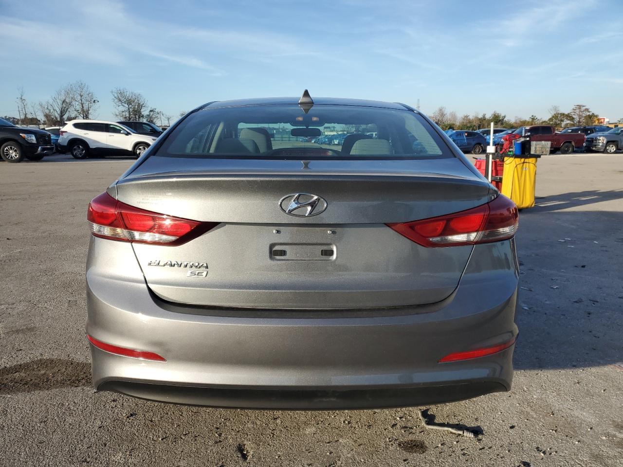 2017 HYUNDAI ELANTRA SE - Фото 6