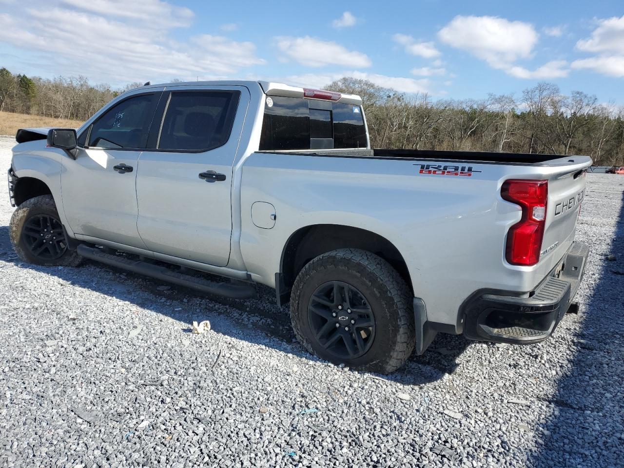 2019 CHEVROLET SILVERADO - Фото 2