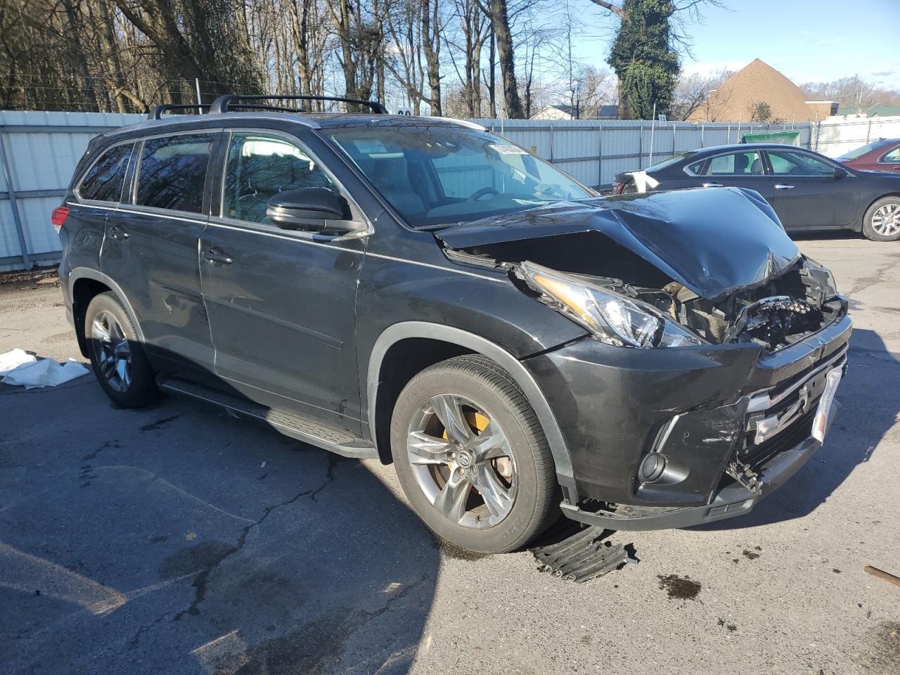 2018 TOYOTA HIGHLANDER - Фото 4