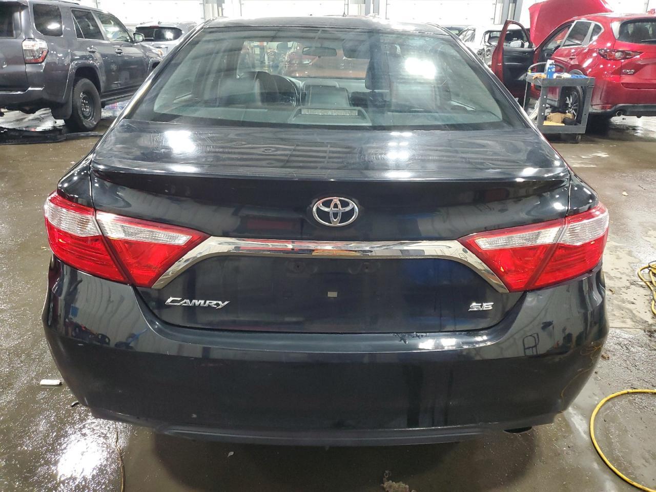 2017 TOYOTA CAMRY LE - Фото 6