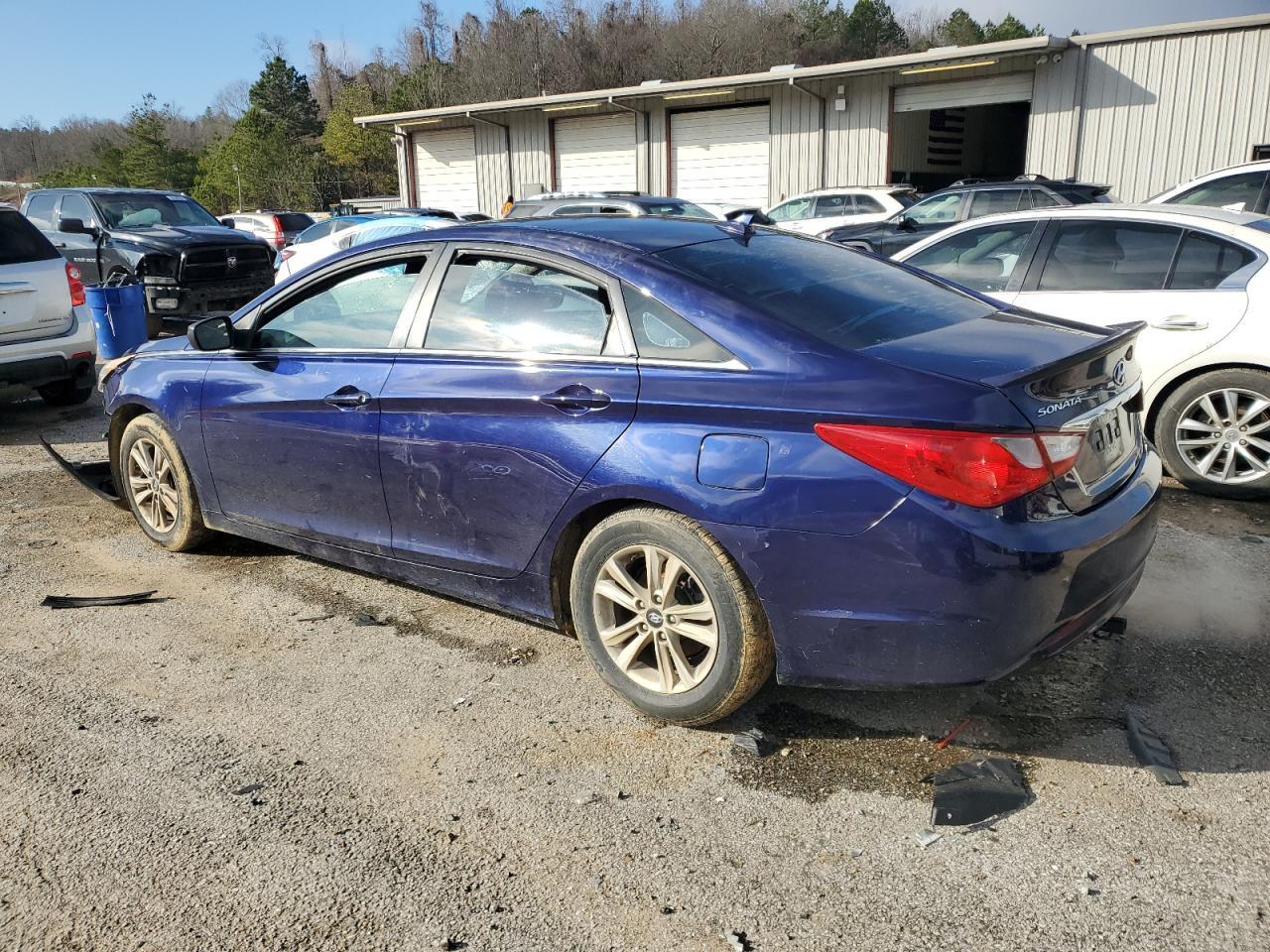 2013 HYUNDAI SONATA GLS - Image 2
