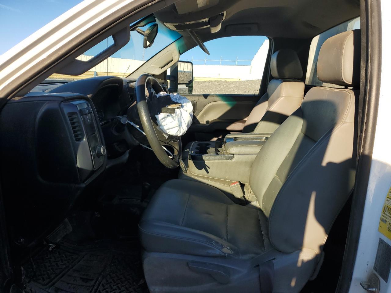 2017 CHEVROLET SILVERADO - Image 7
