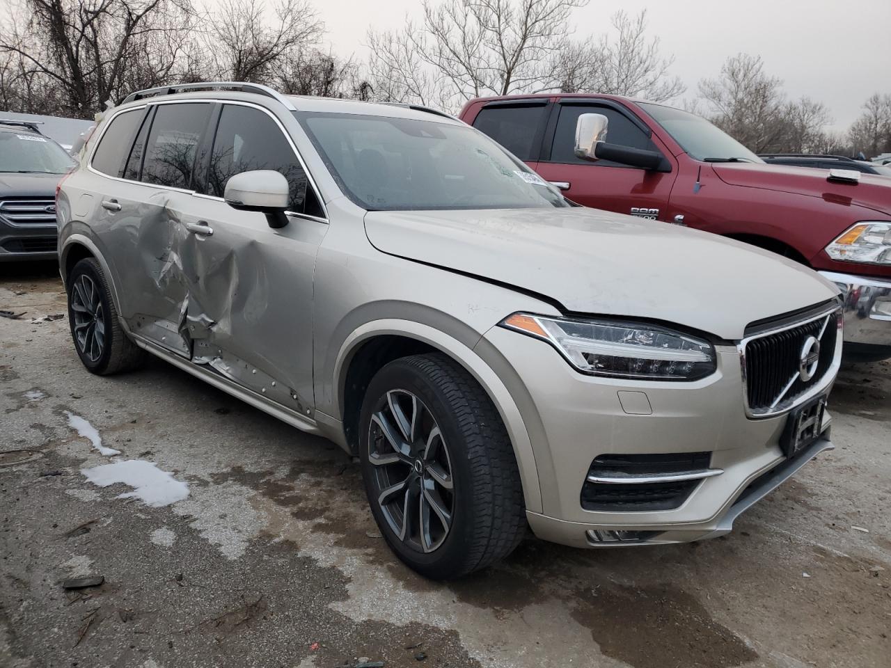 2016 VOLVO XC90 T6 - Image 4
