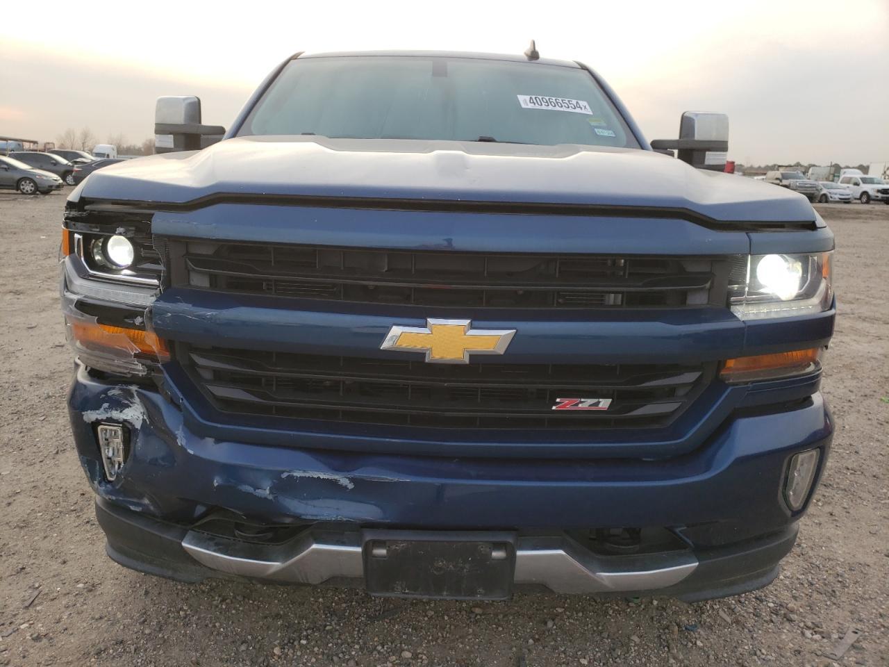 2017 CHEVROLET SILVERADO - Фото 5