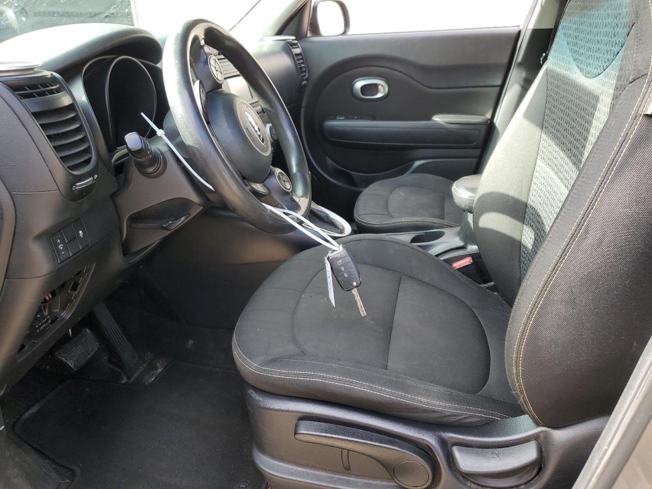 2016 KIA SOUL + - Image 7