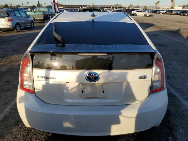 2015 Toyota Prius - Image 6