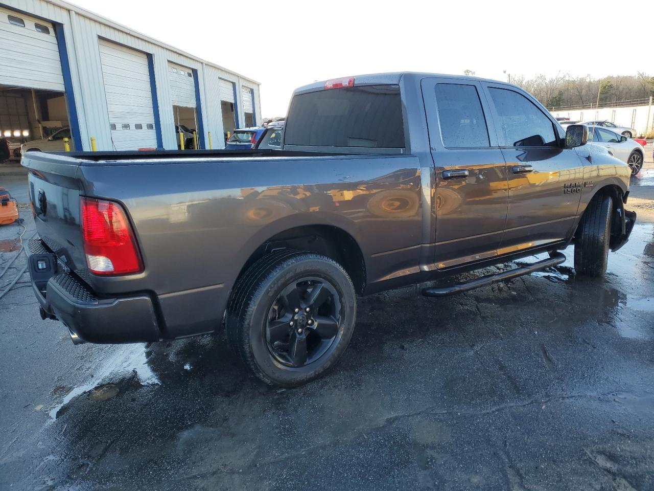 2018 RAM 1500 ST - Image 3