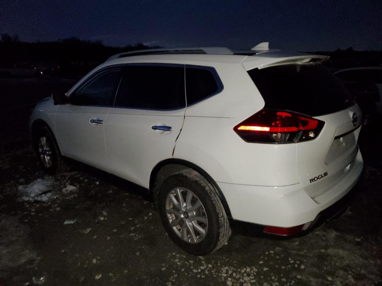 2017 NISSAN ROGUE SV - Фото 2