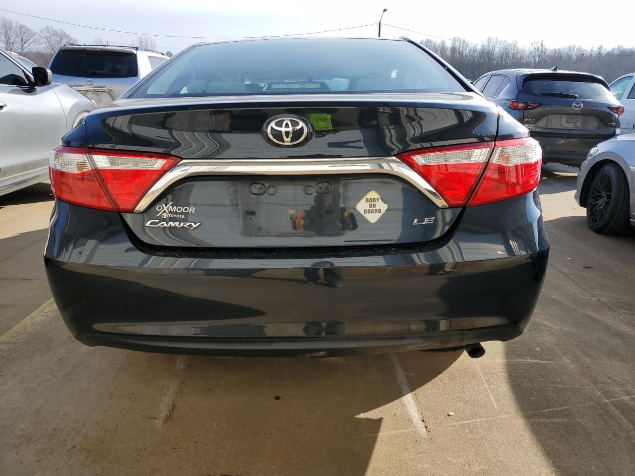 2017 TOYOTA CAMRY LE - Фото 6