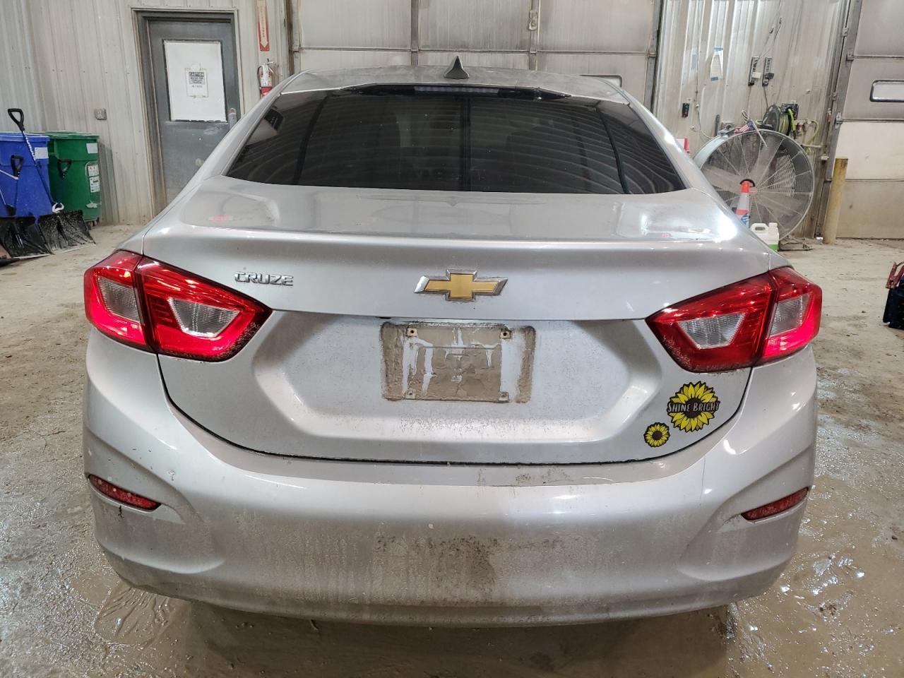 2017 CHEVROLET CRUZE LS - Image 6