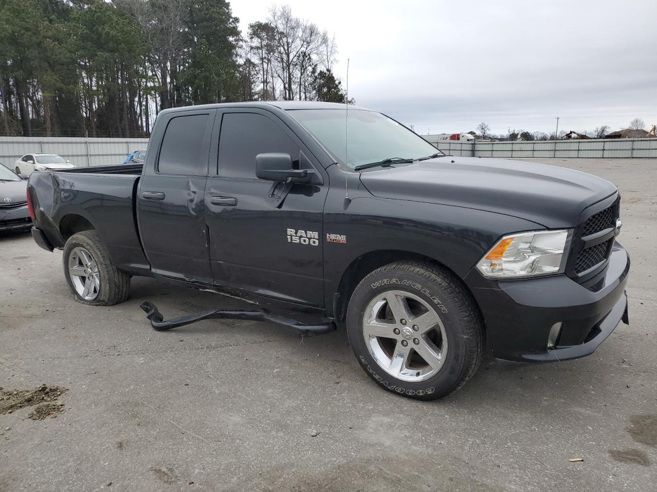 2017 RAM 1500 ST - Image 4