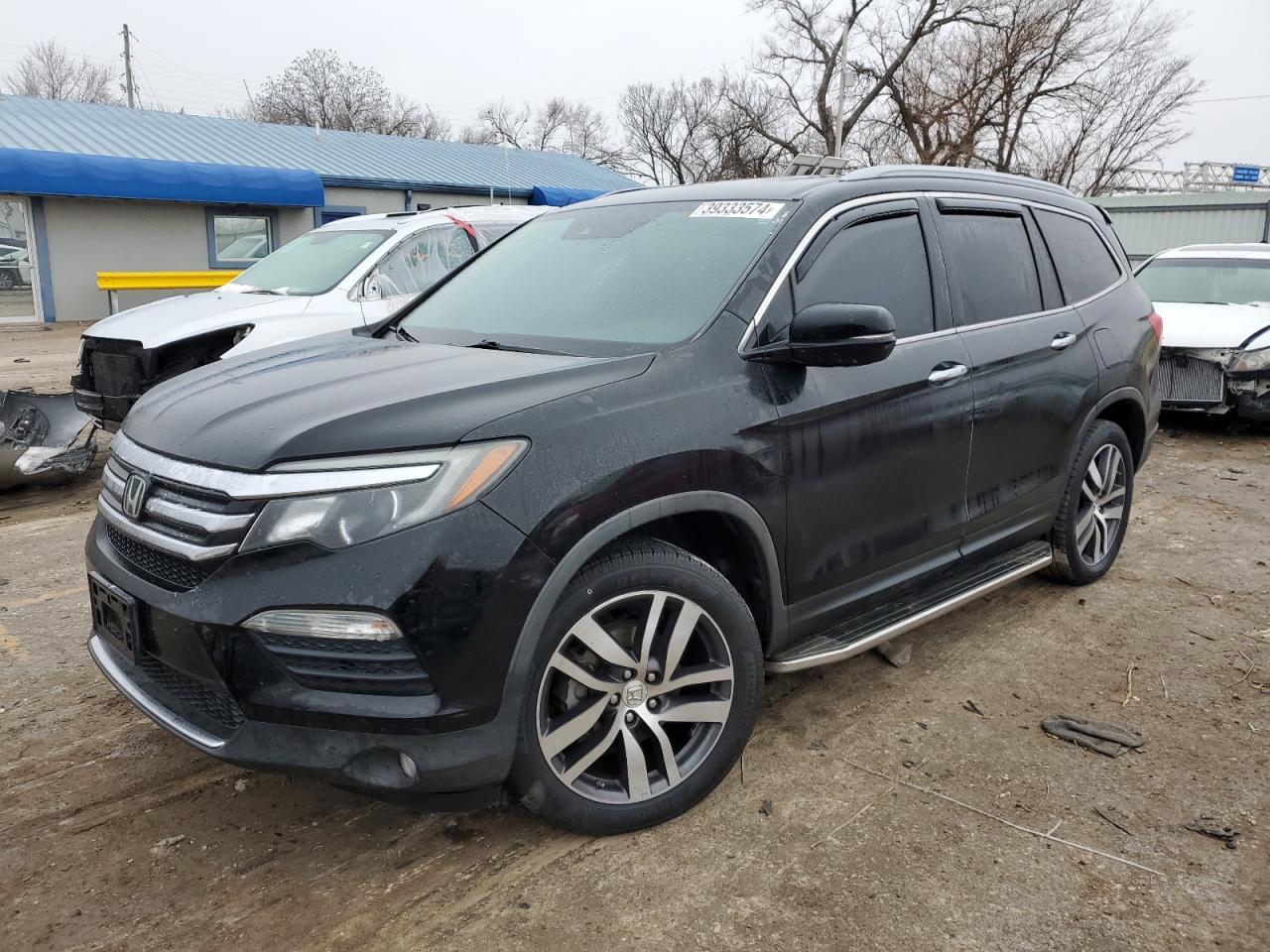 2017 HONDA PILOT TOUR car image