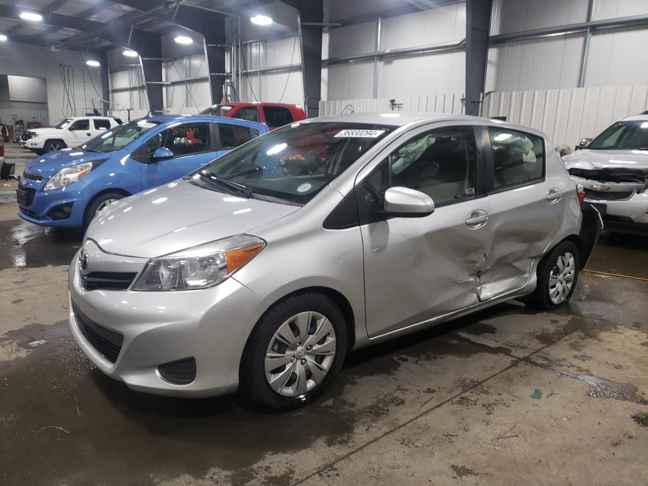 2014 TOYOTA YARIS car image