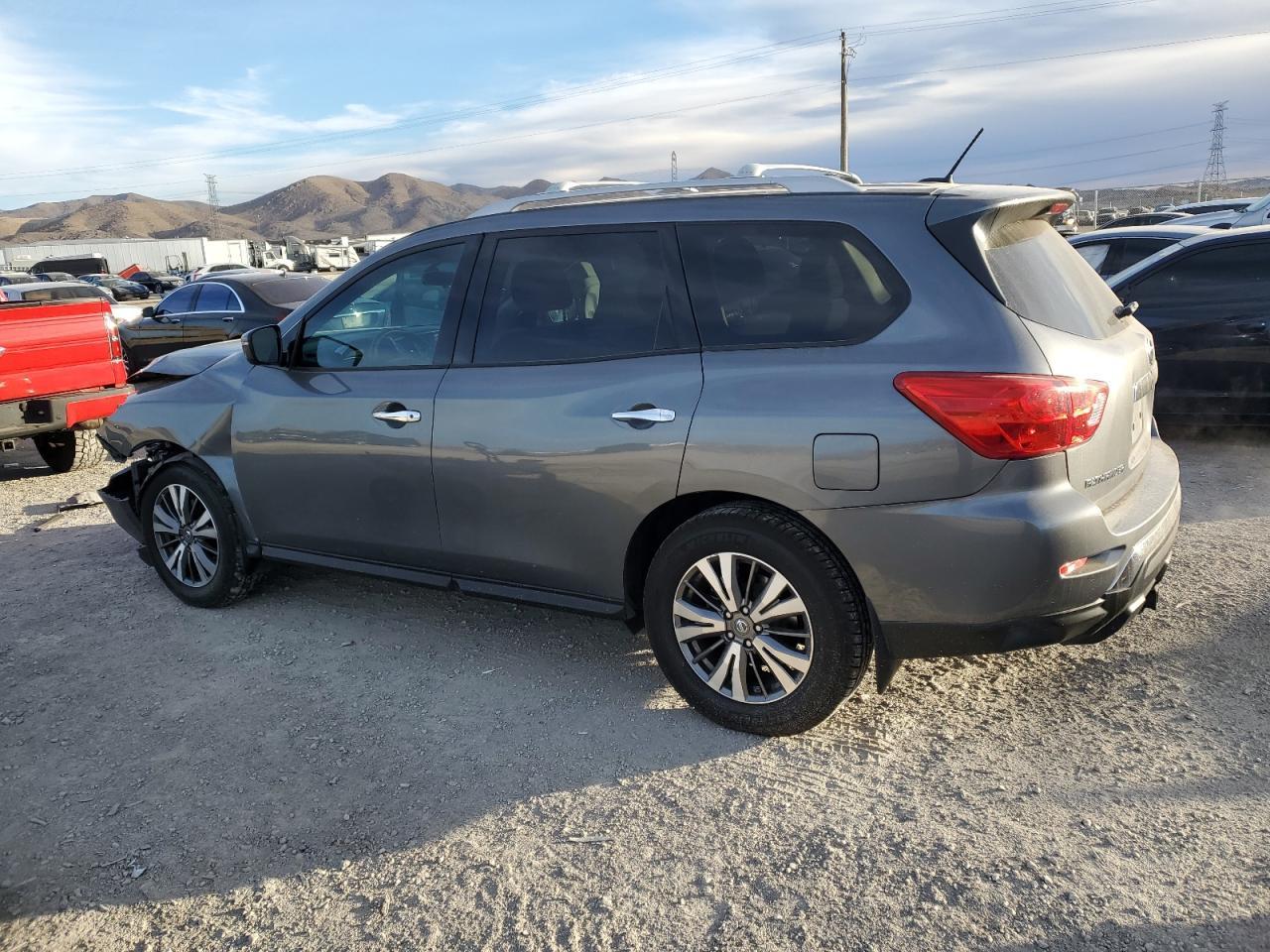 2018 NISSAN PATHFINDER - Image 2