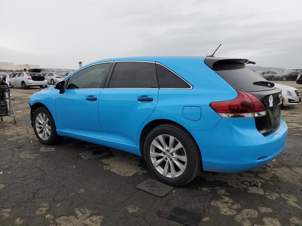 2013 TOYOTA VENZA LE - Фото 2
