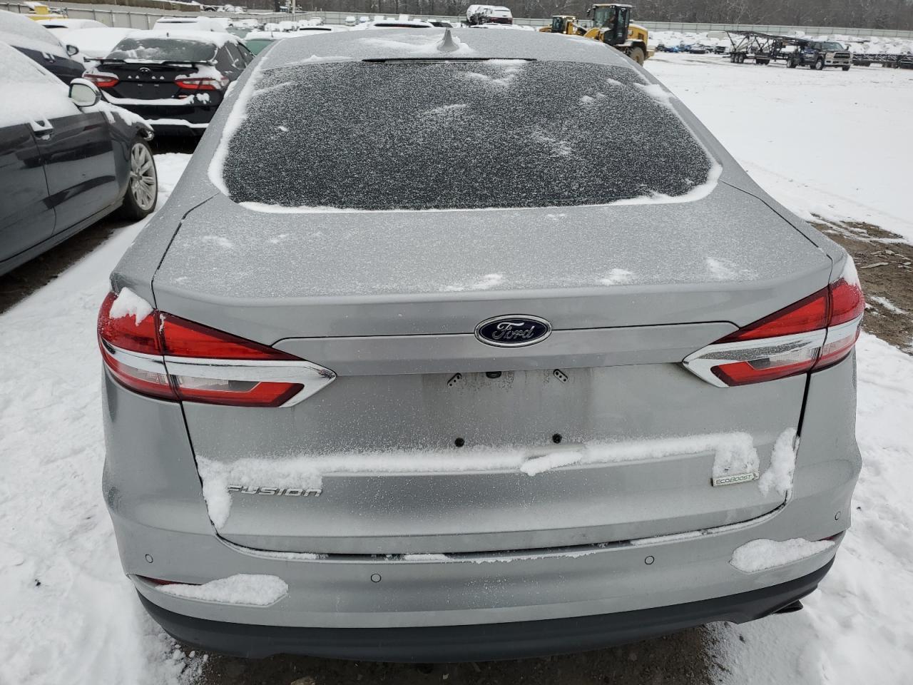 2020 FORD FUSION SE - Image 6