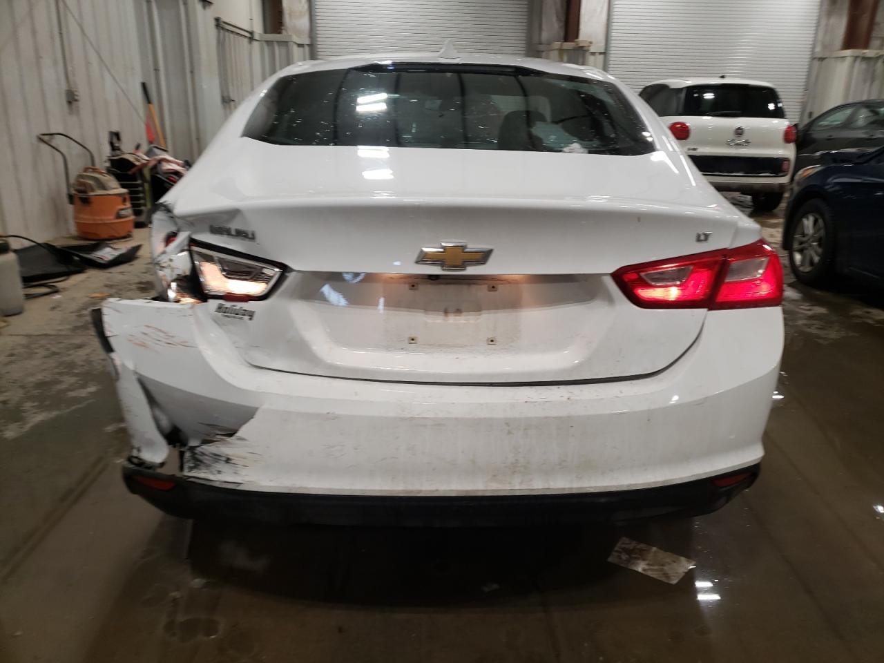 2017 CHEVROLET MALIBU LT - Фото 6