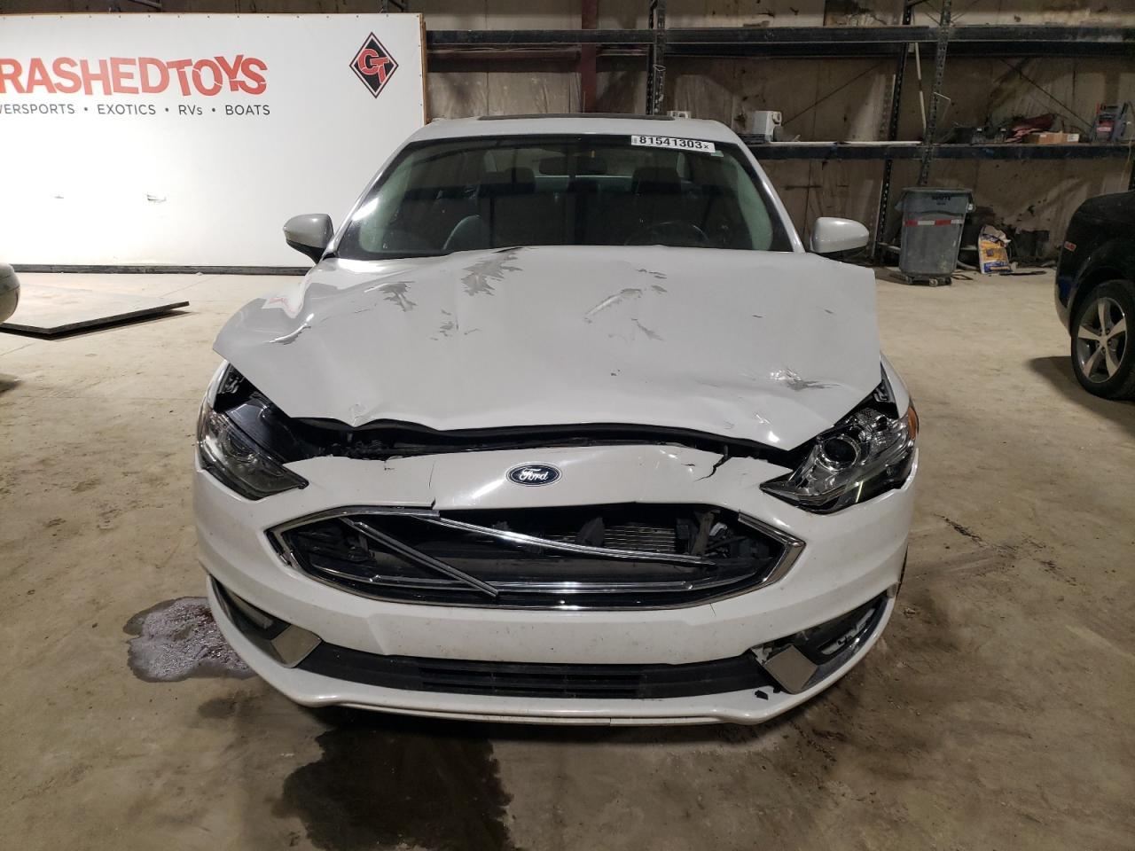 2017 FORD FUSION SE - Image 5