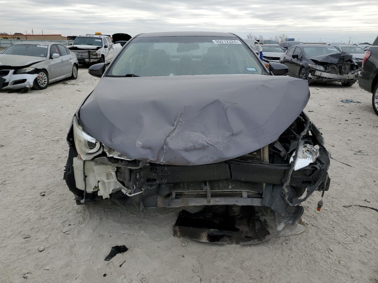 2015 TOYOTA CAMRY LE - Фото 5