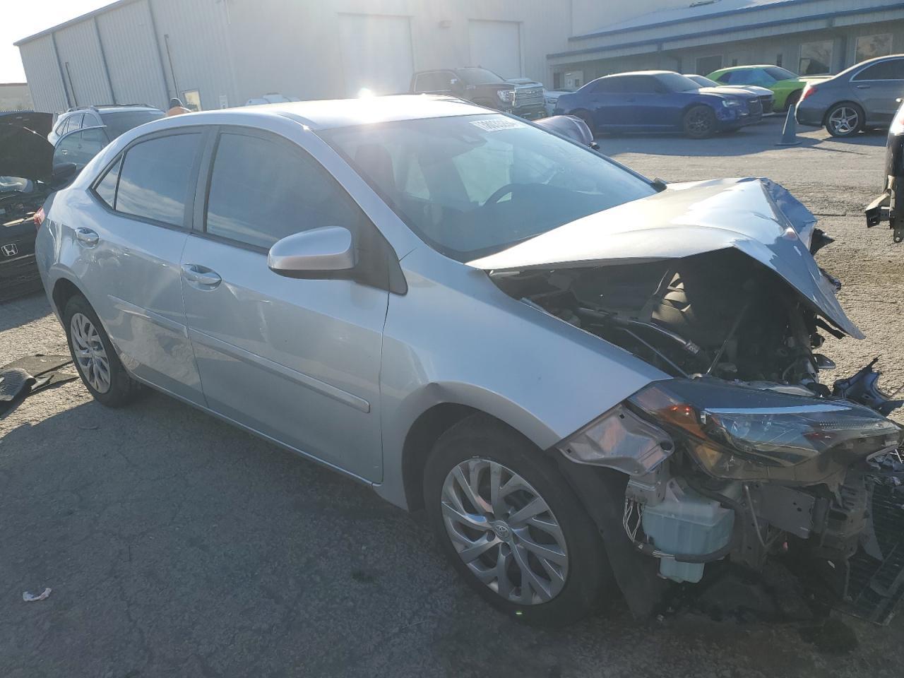 2019 TOYOTA COROLLA L - Фото 4