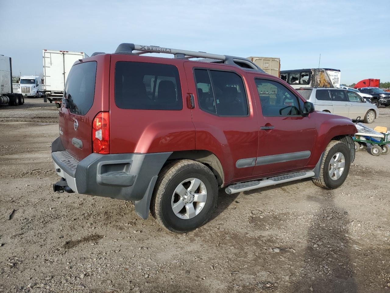 2013 NISSAN XTERRA X - Фото 3