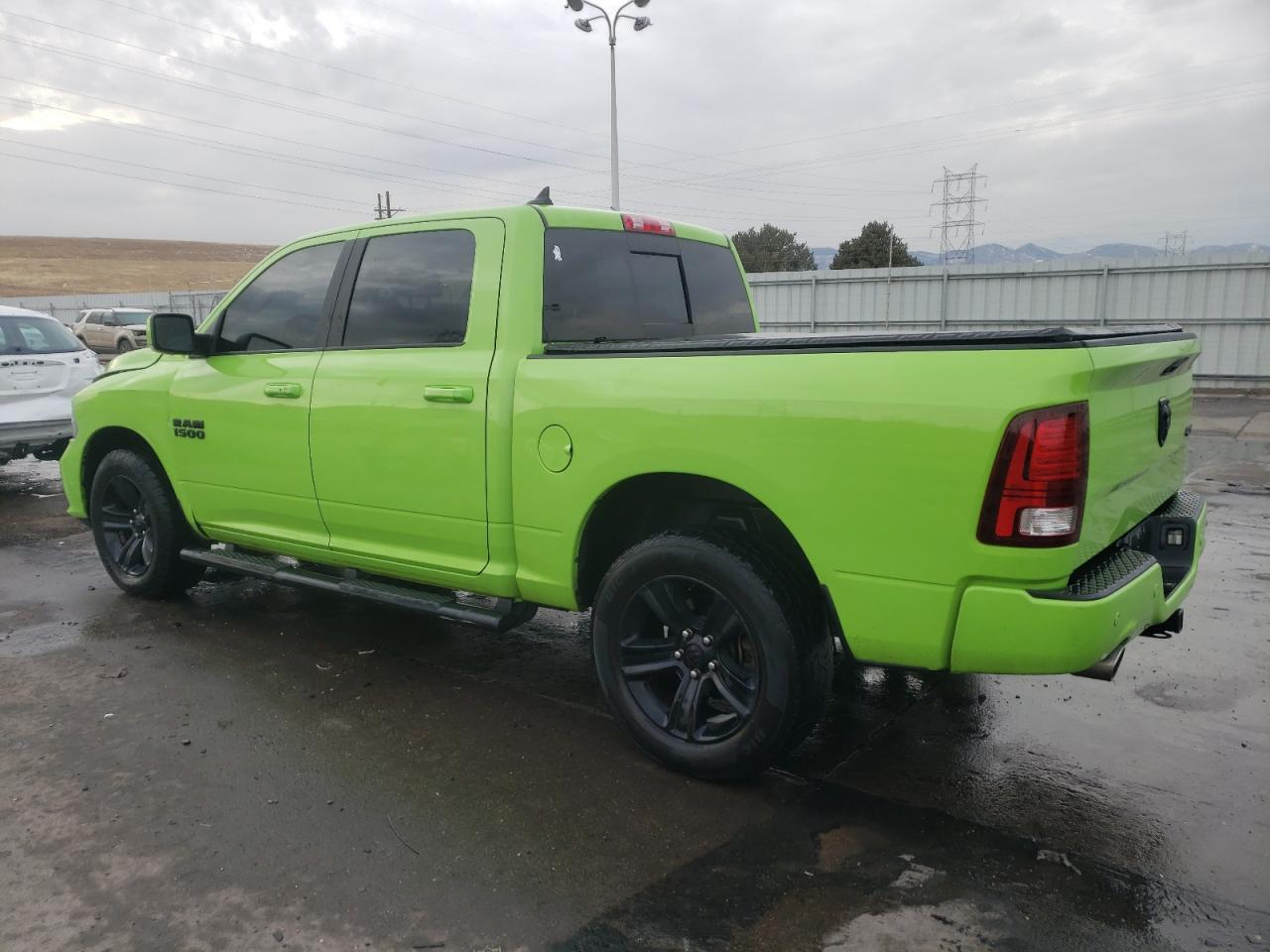 2017 RAM 1500 SPORT - Фото 2