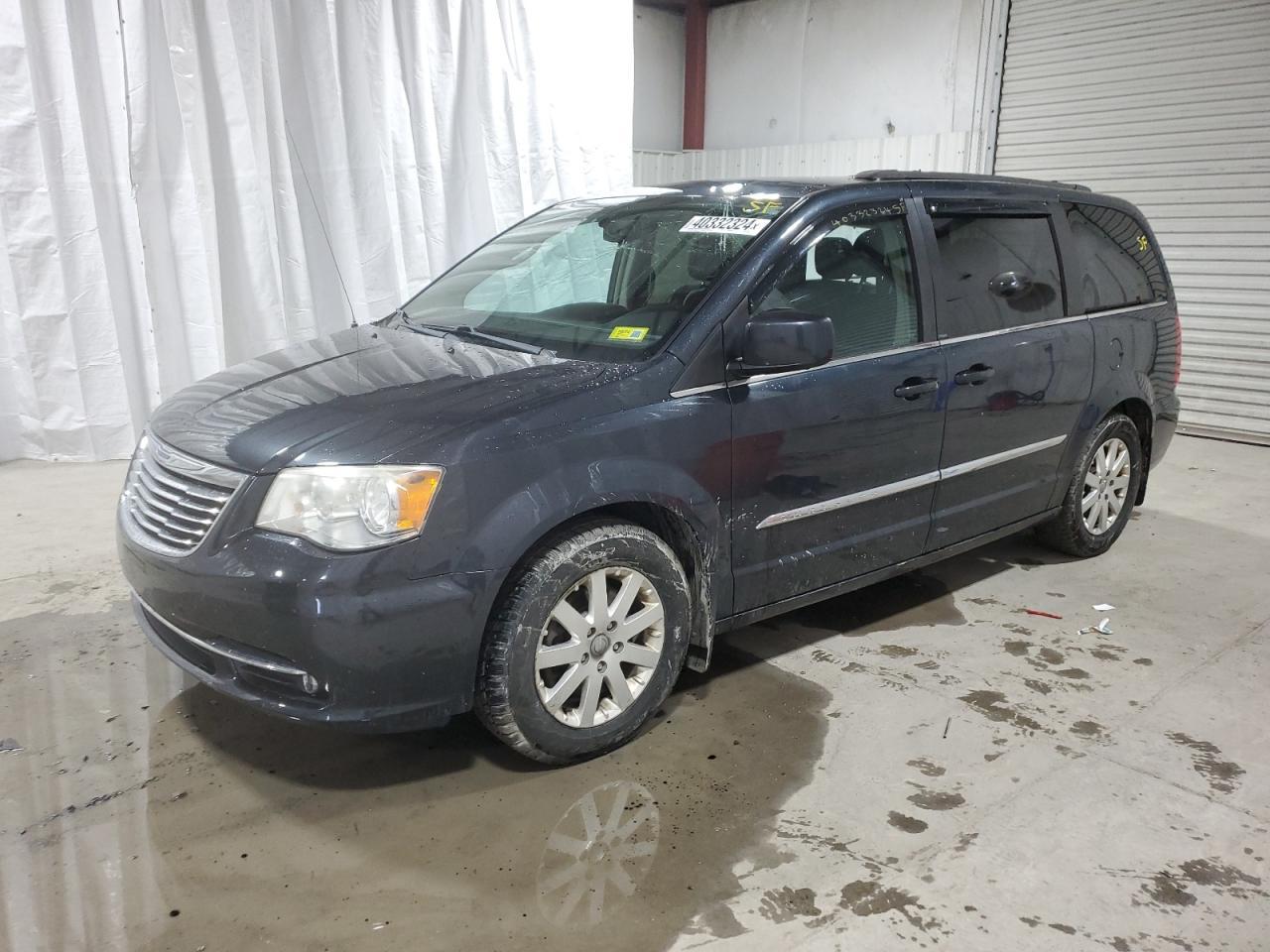 2014 CHRYSLER TOWN & COU