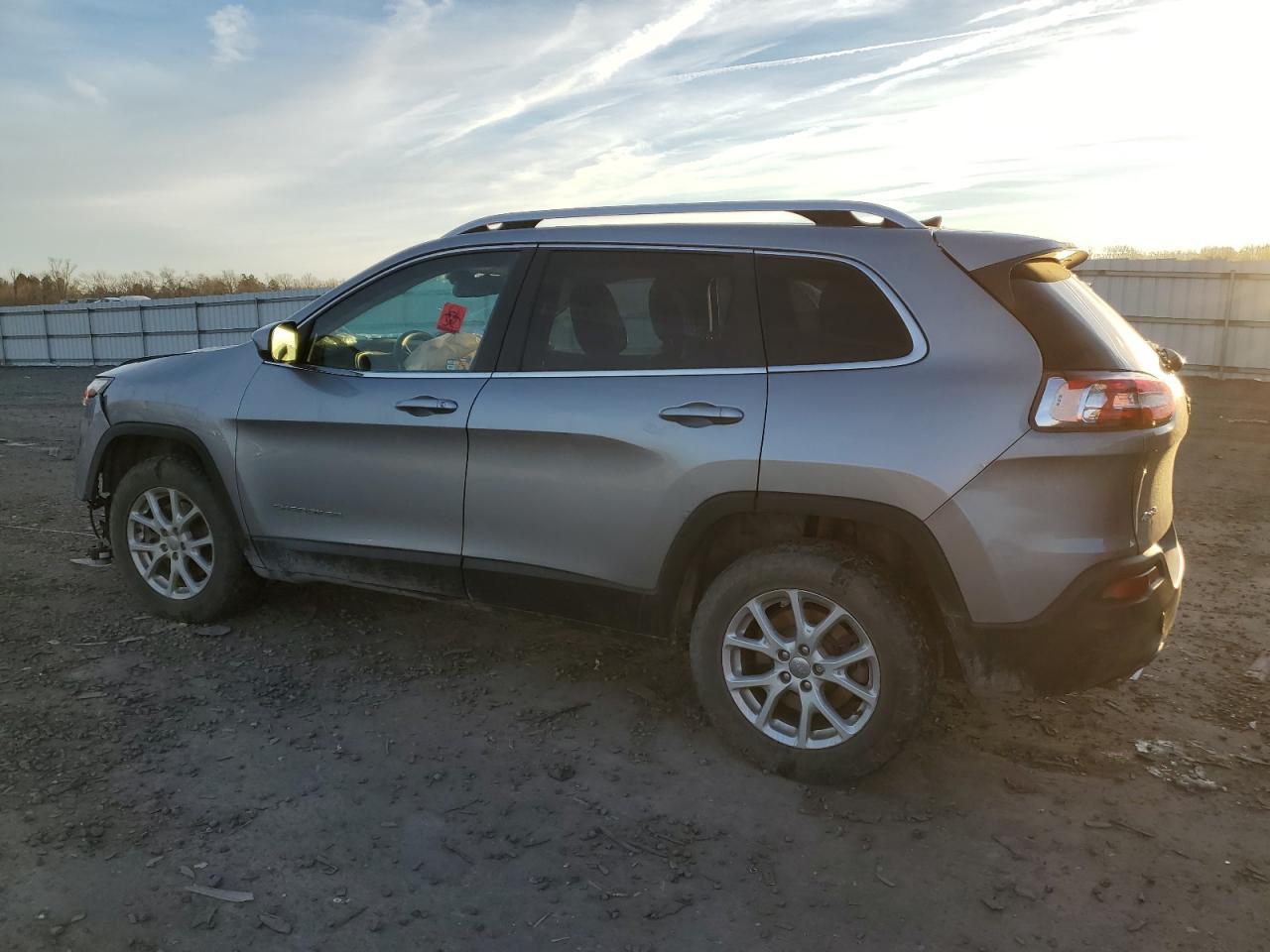 2016 JEEP CHEROKEE L - Image 2