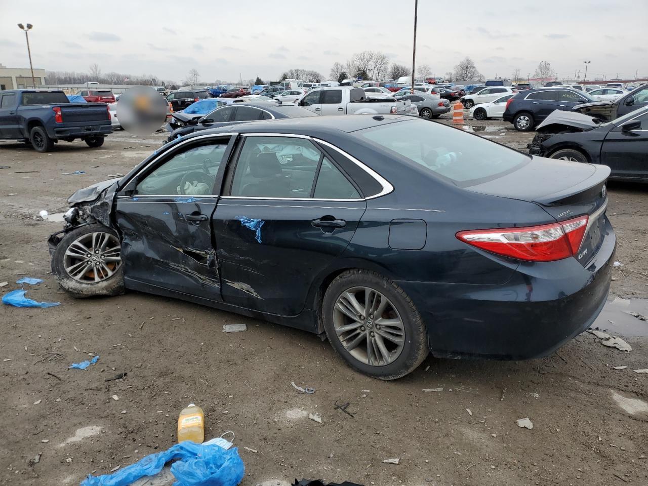 2017 TOYOTA CAMRY LE - Фото 2