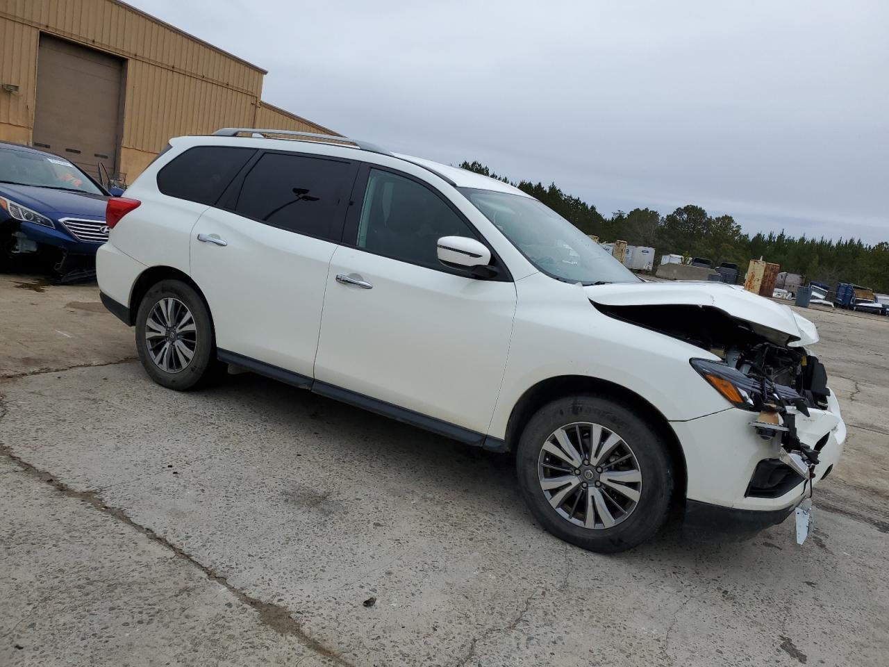 2019 NISSAN PATHFINDER - Фото 4