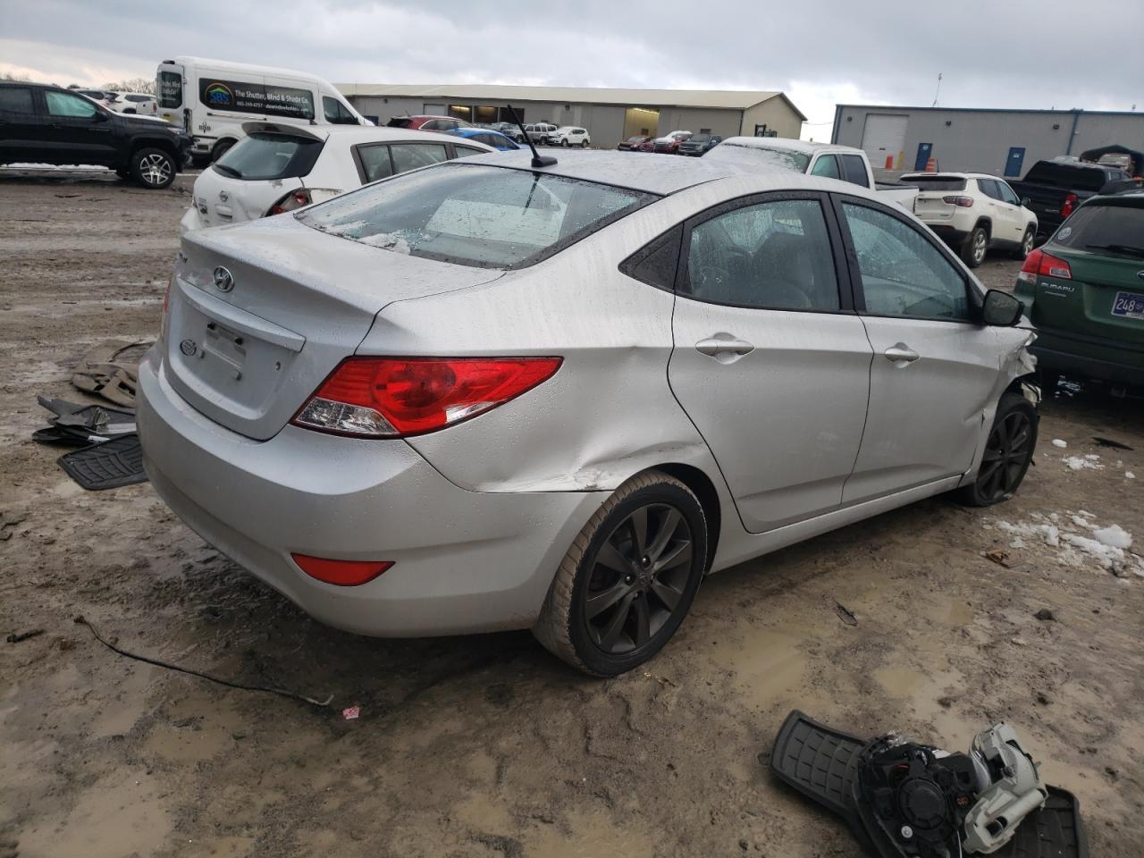 2014 HYUNDAI ACCENT GLS - Фото 3