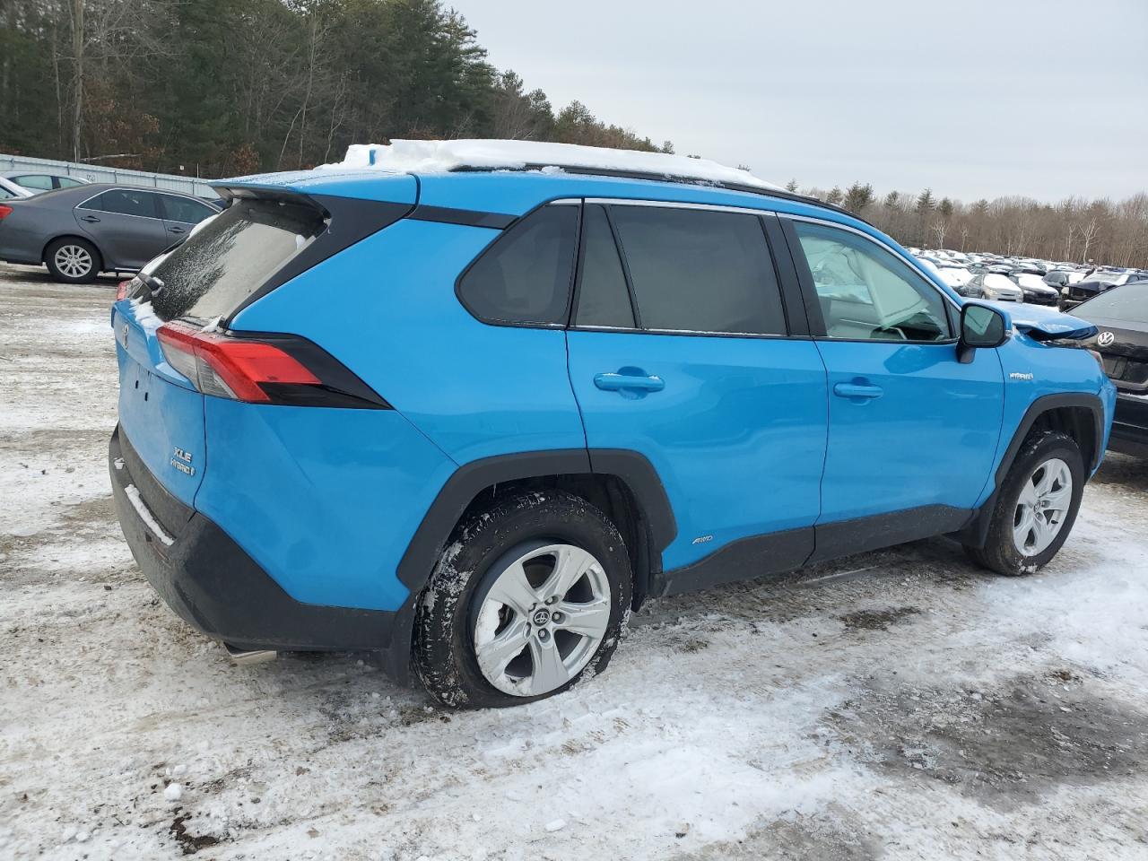 2020 TOYOTA RAV4 XLE - Фото 3