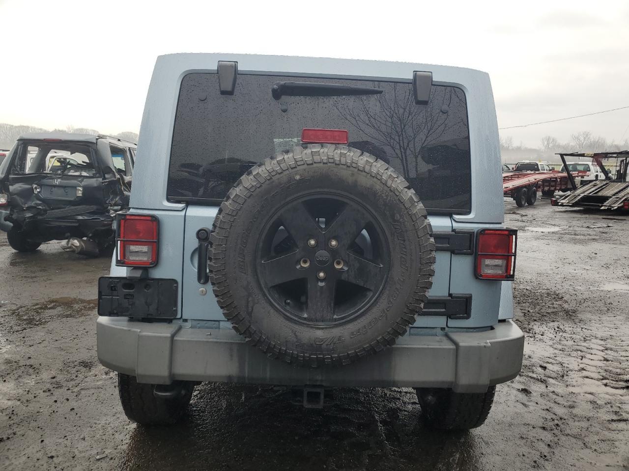 2012 JEEP WRANGLER U - Image 6