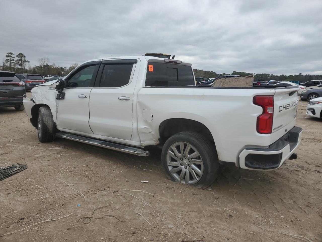 2019 CHEVROLET SILVERADO - Image 2