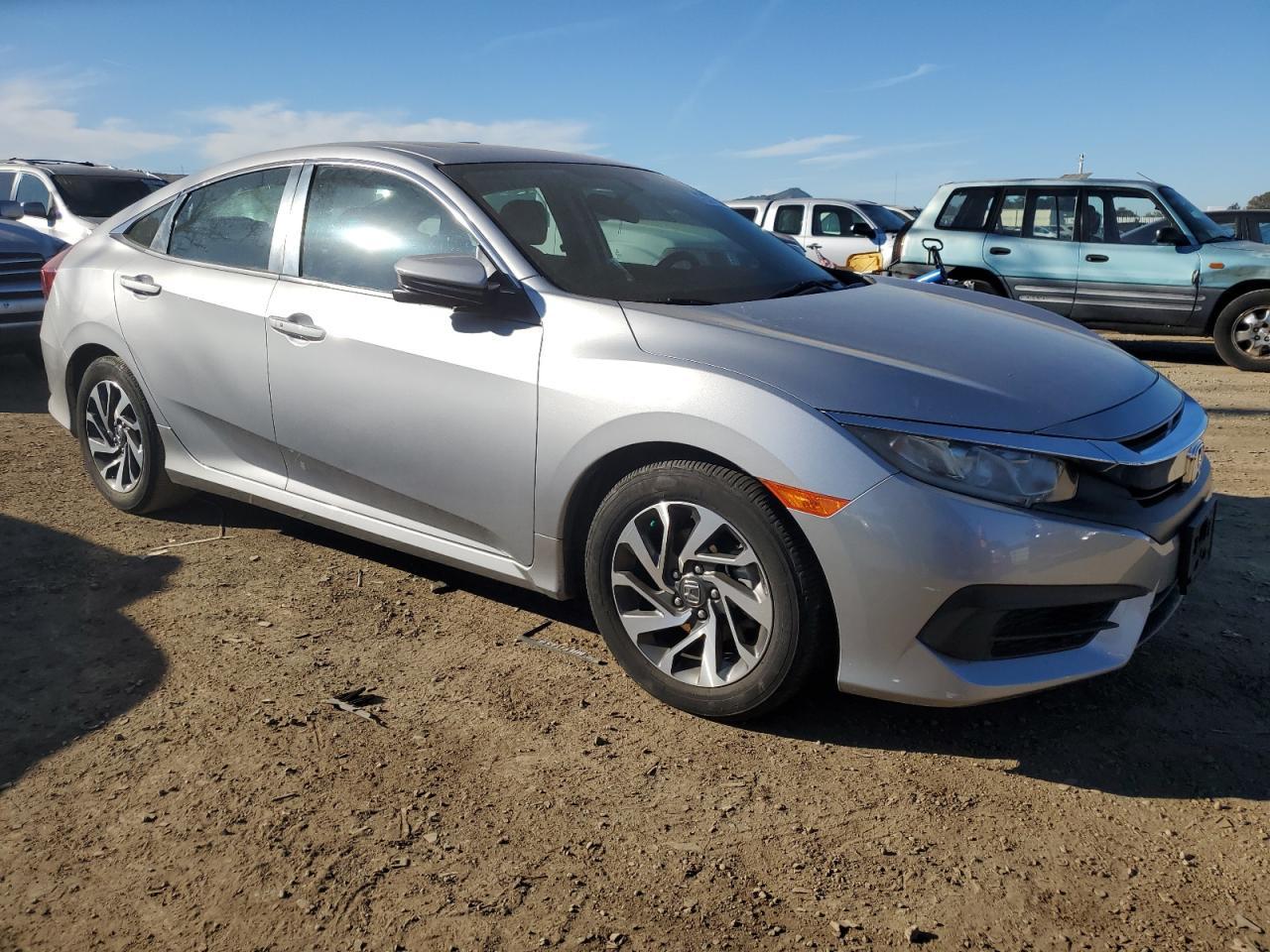 2016 HONDA CIVIC EX - Image 4