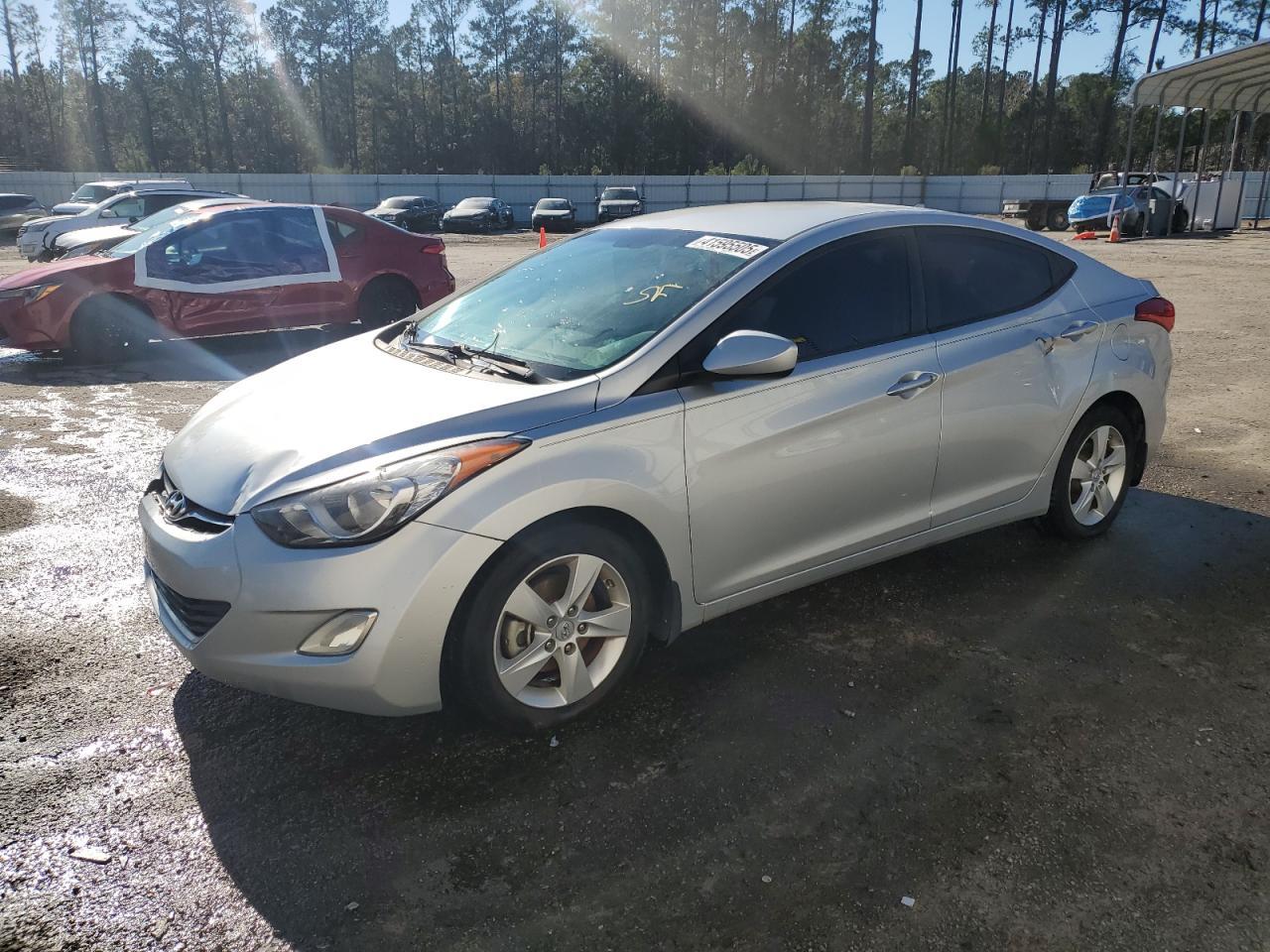 2013 HYUNDAI ELANTRA GL