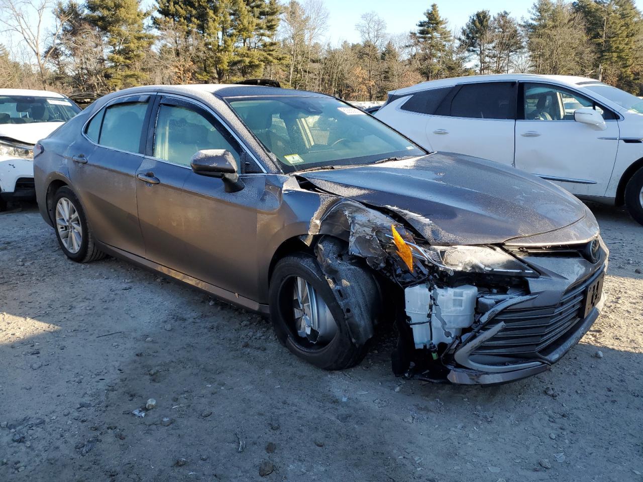 2024 TOYOTA CAMRY LE - Фото 4