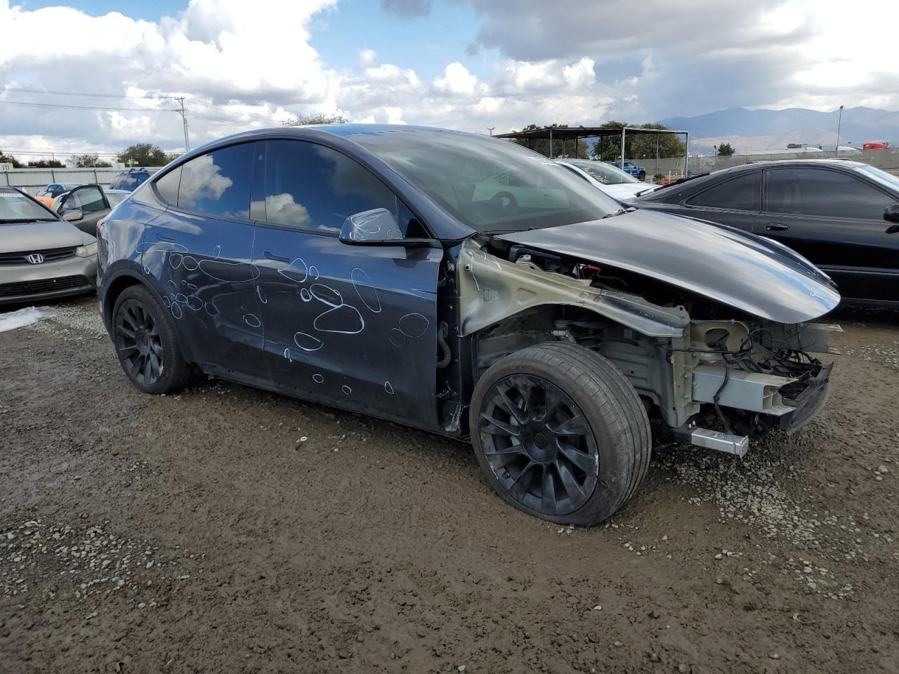 2022 TESLA MODEL Y - Фото 4
