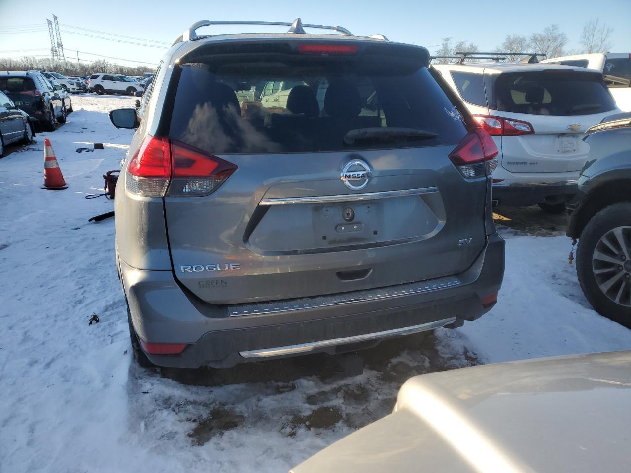 2017 NISSAN ROGUE S - Image 6