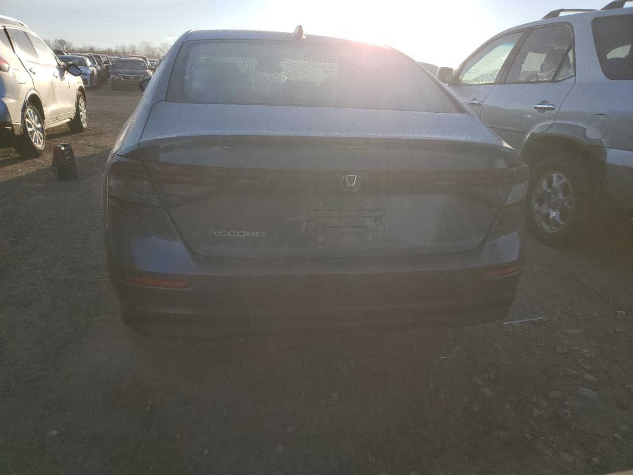 2024 HONDA ACCORD EX - Фото 6