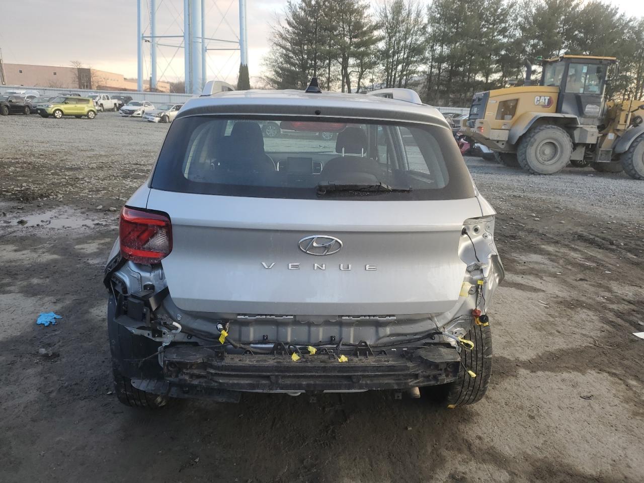 2021 HYUNDAI VENUE SEL - Фото 6