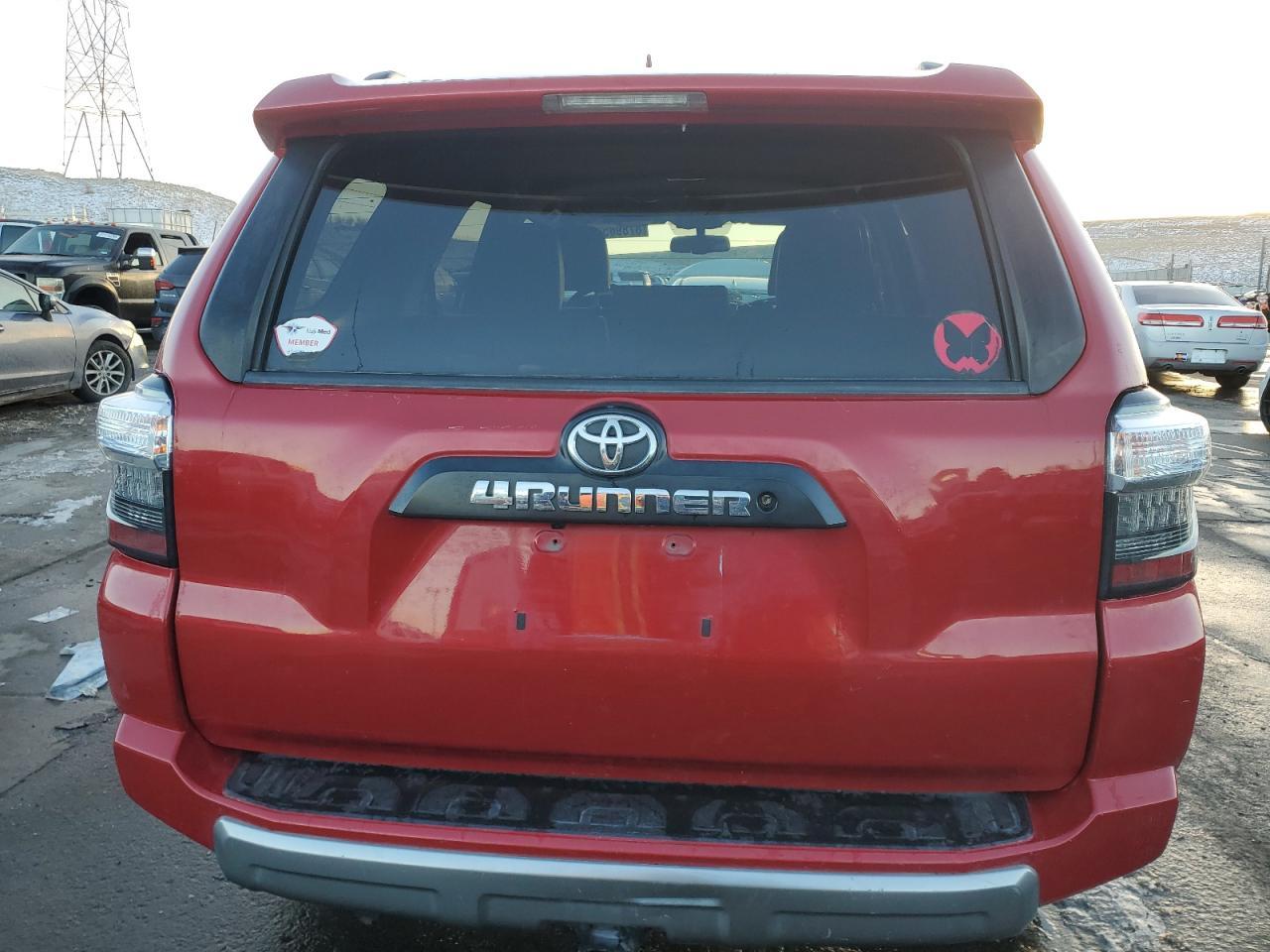 2019 TOYOTA 4RUNNER SR - Image 6