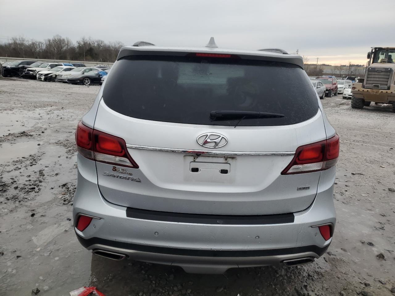 2017 HYUNDAI SANTA FE S - Image 6