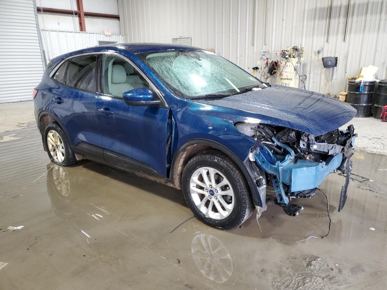 2020 FORD ESCAPE SE - Image 4