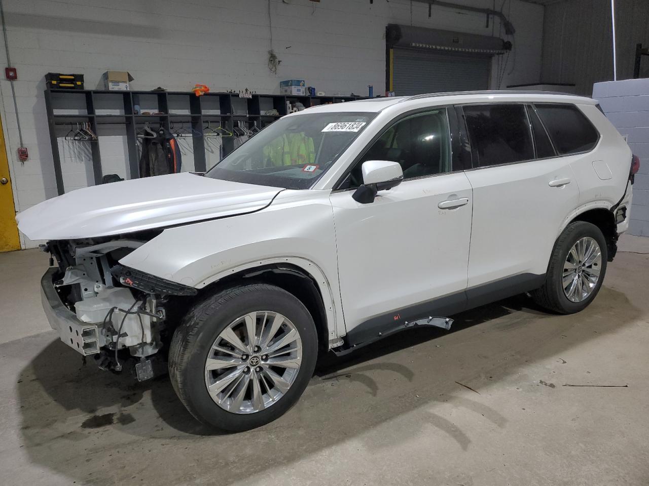 2024 TOYOTA GRAND HIGH