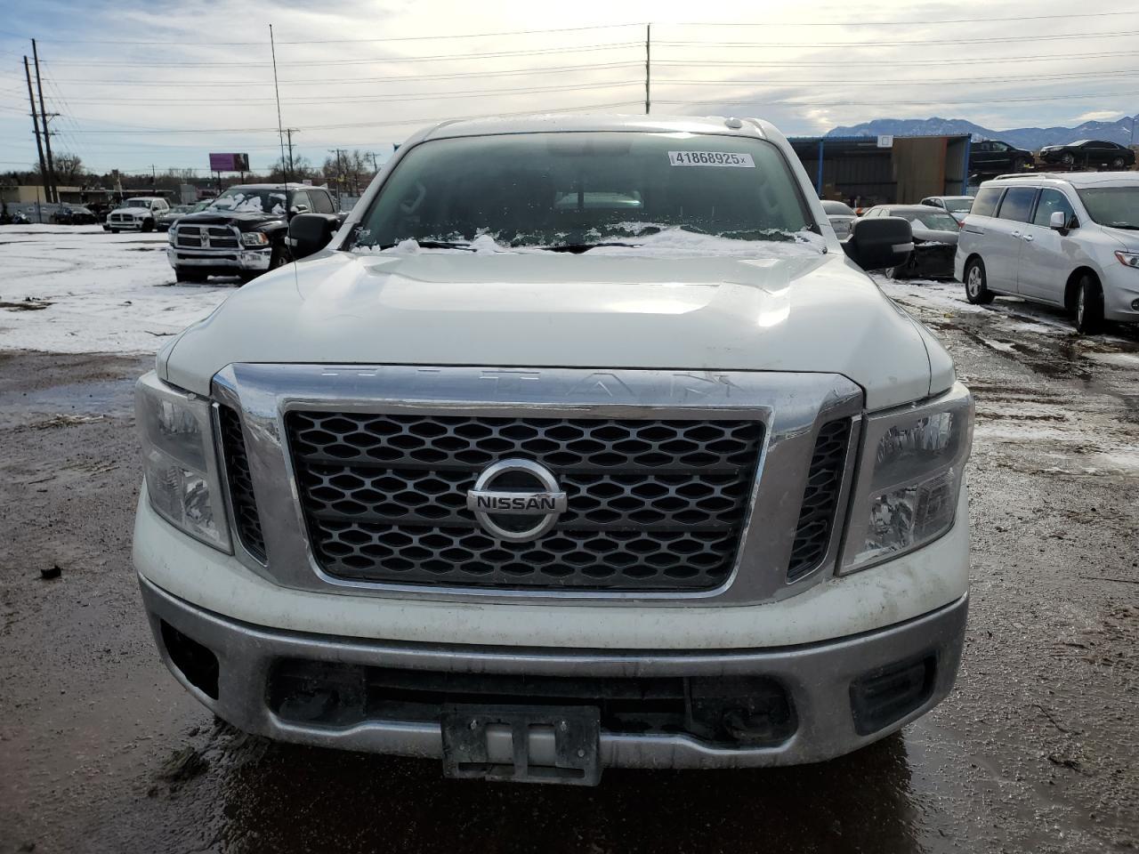 2018 NISSAN TITAN S - Фото 5